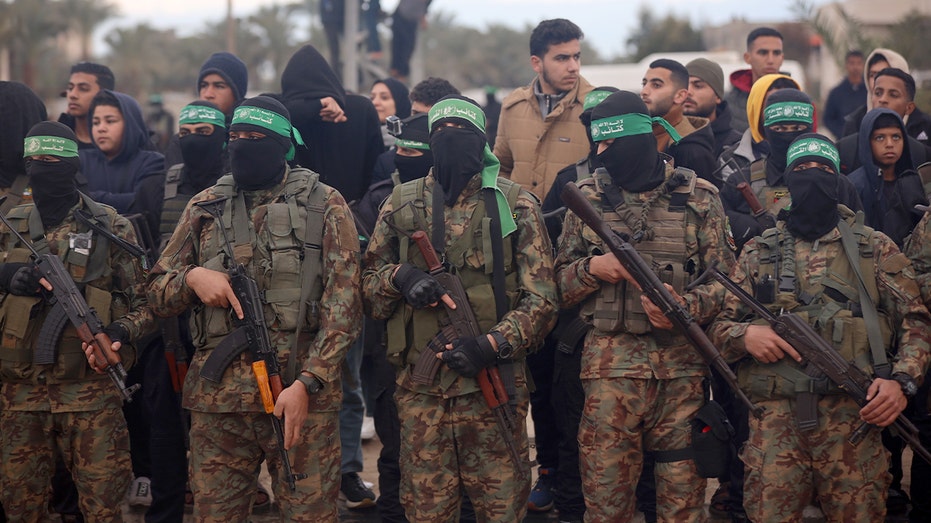 fox-news-politics-newsletter:-hamas-to-return-hostage-body-amid-trump-warning