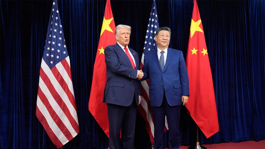 trump-cuts-china-tariff-after-xi-signals-tougher-fentanyl-enforcement,-rare-earth-pause