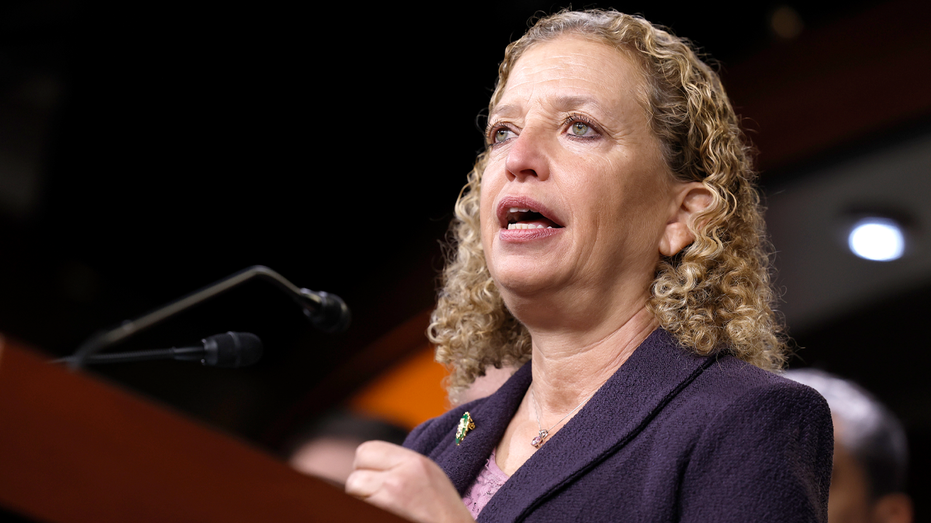 jonathan-turley:-wasserman-schultz-blames-trump,-guns-for-dc-attack-but-spares-biden