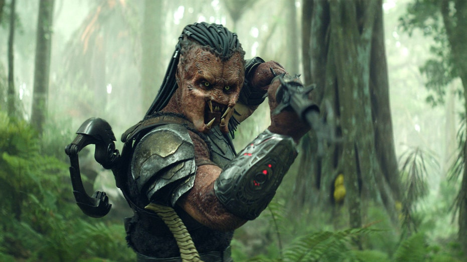 ‘predator:-badlands’-review:-an-action-packed-franchise-reboot-with-a-twist