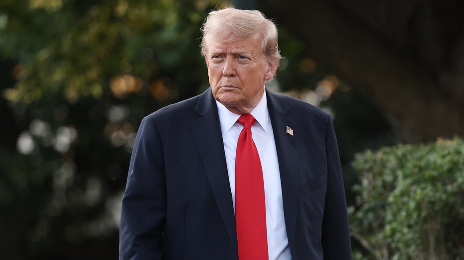 trump-signs-bill-ending-longest-government-shutdown-in-us-history