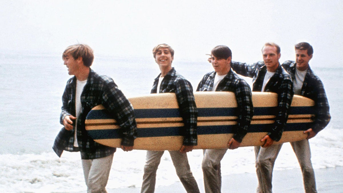 i’m-one-of-the-beach-boys.-here’s-how-trump-can-support-american-music