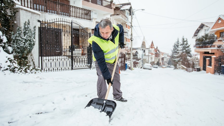 are-you-too-old-to-shovel-snow?-experts-reveal-the-hidden-heart-risks