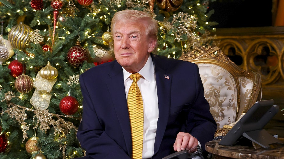 trump-lists-accomplishments,-says-‘radical-left-scum’-are-‘failing-badly’-in-christmas-message