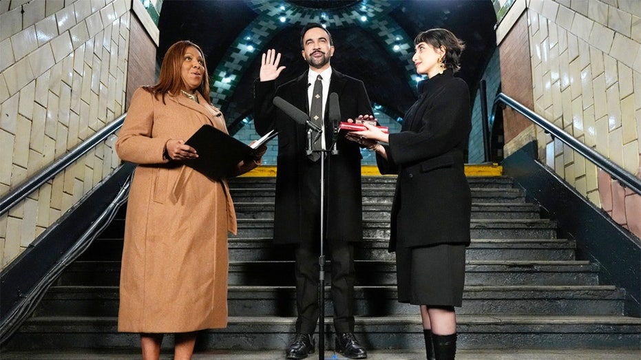 mamdani-sworn-in-by-ag-james-in-private-midnight-ceremony