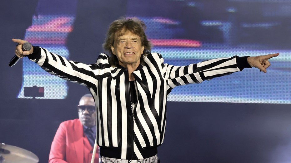 rockstar-fitness-routine:-could-you-survive-mick-jagger’s-brutal-workout?