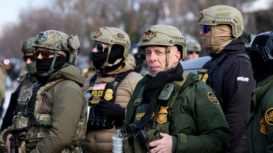 border-patrol-commander-vows-continued-tear-gas-use-after-minnesota-fedreal-judge’s-order