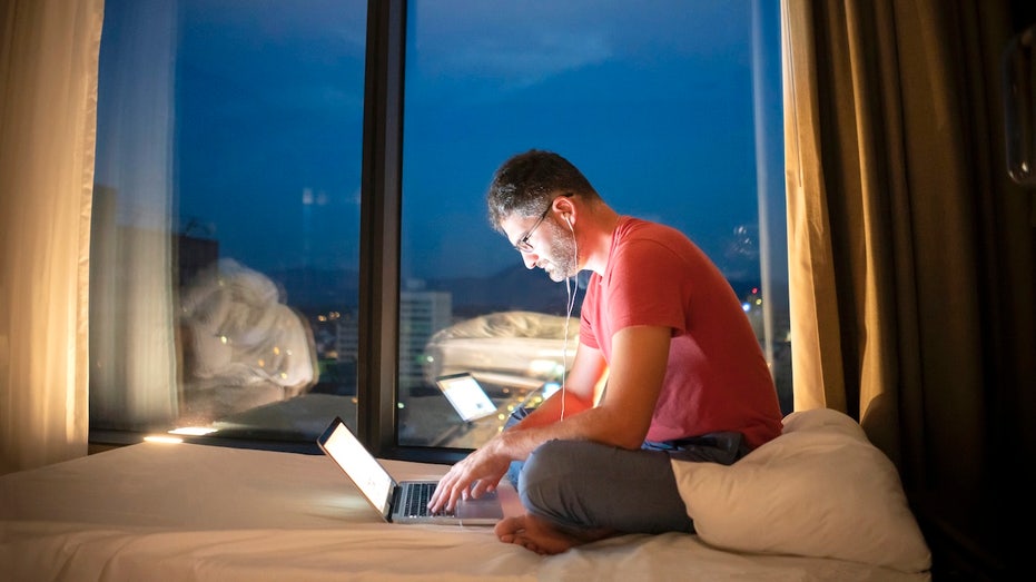 sleep-timing-could-directly-impact-chances-of-heart-attack-or-stroke,-study-suggests