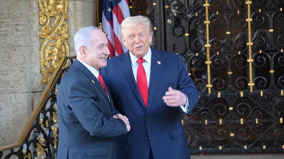 trump-meets-netanyahu,-says-he-wants-iran-deal-but-reminds-tehran-of-‘midnight-hammer’-operation