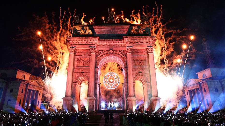 italy-cheers-faith-and-flag-in-milan-after-paris’-‘woke’-olympic-spectacle-sparked-culture-clash,-experts-say